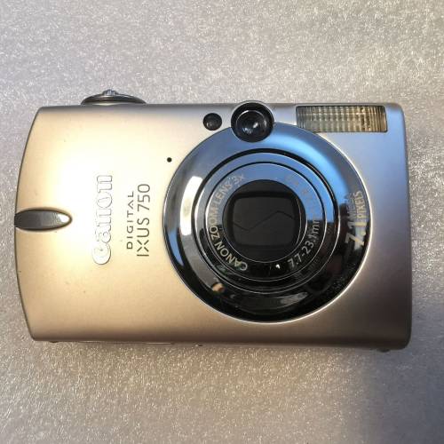 Canon lXUS 750 CCD數碼相機 (日本制造)
