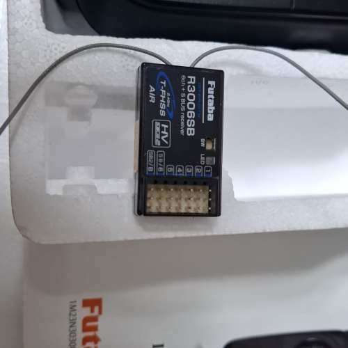 Futaba T6K 2.4G遙控連R3006SB接收