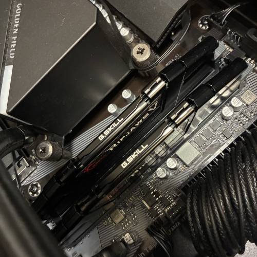 i7 13700kf +4080 super
