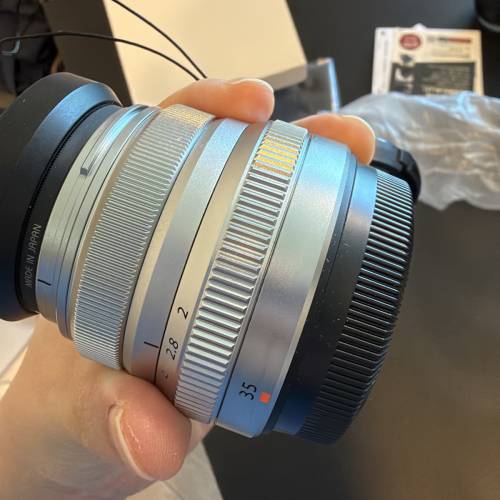 Fujifilm Fujinon XF 35mm F2 R WR 銀色鏡頭