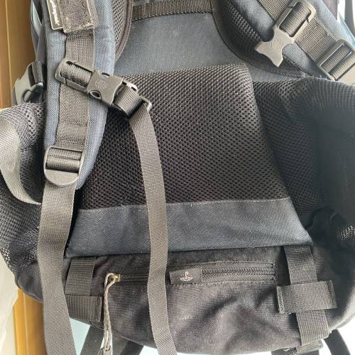 in-way outdoor 黑色行山背囊 露營行山袋