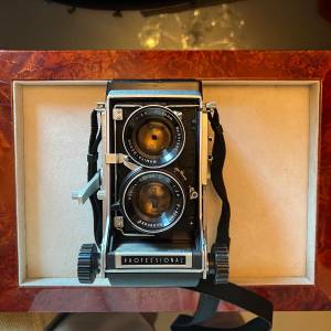 Mamiya C33 Professional 80mm F/2.8 Medium Format