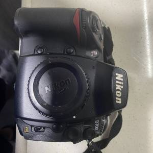 D700