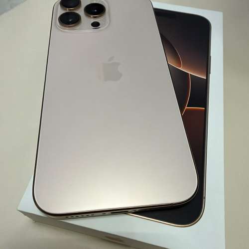 iPhone 16pro max 512gb 金色新淨冇花