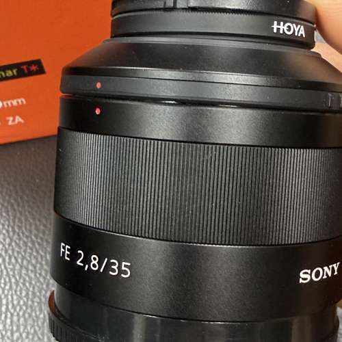Sony SEL35F28Z ZEISS