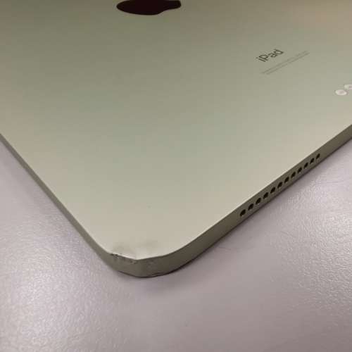 Apple iPad Air 4 (256GB)綠色wifi香港版,連Magic keyboard及Apple pencil2 (請看...