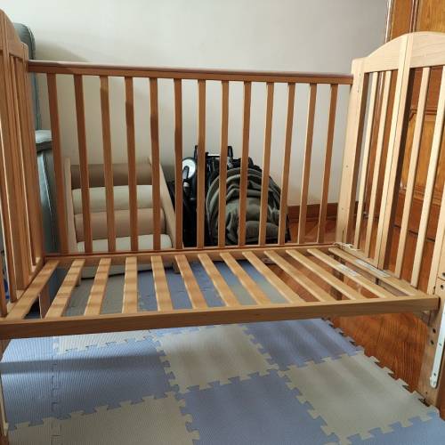 嬰兒/ 兒童床, 實木,9 成新