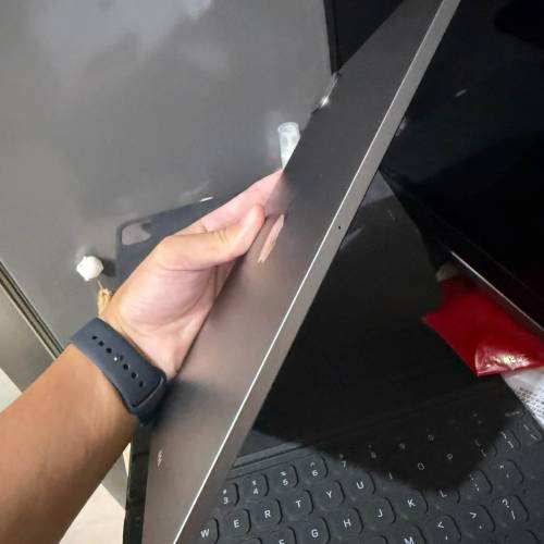 iPad Pro (11吋）（2代）256gb,+ipad pro keyboard 港版極新少用,冇修冇拆，所有原...