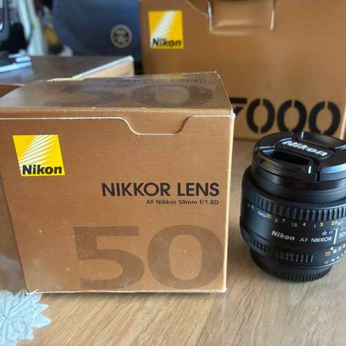 後備機95新 Nikon D7000 body、Nikon 50mm 定焦及18-200mm VR天涯鏡、SB-800 閃燈。...