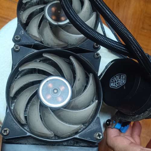 MATX 玻璃則皮機箱送CM水冷