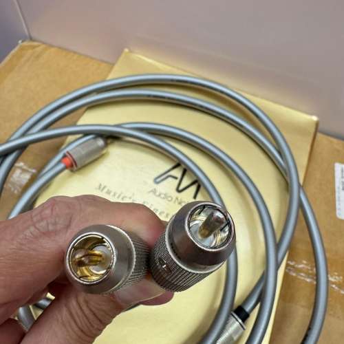 英國 Audio Note 的 ISIS Reference Copper Litz Interconnect（ RCA 訊號線）