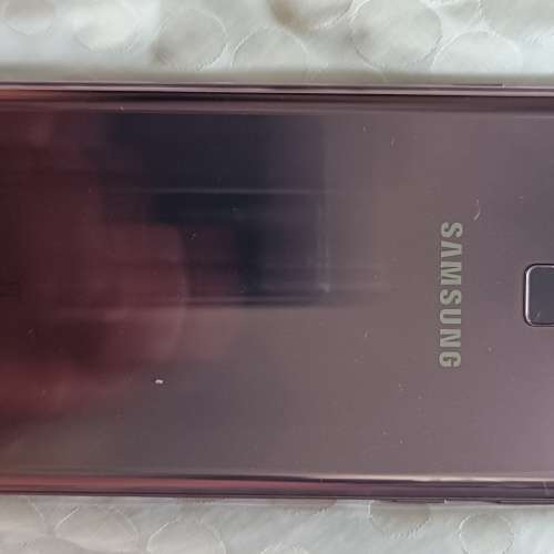 9成新Samsung Note 9功能完全一切正常但螢幕老花左上角有小裂痕.所以當零件機出售香...