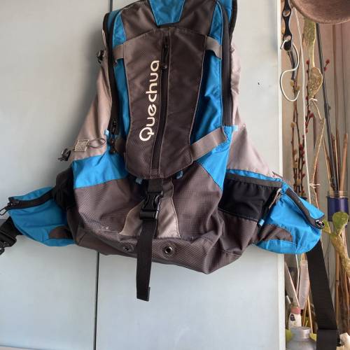 Quechua 藍灰色 戶外行山背囊
