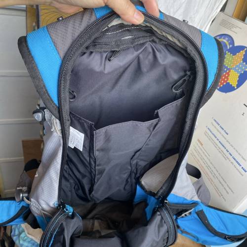 Quechua 藍灰色 戶外行山背囊