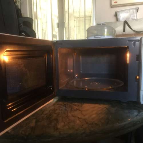 $100 [BROKEN/壞] TOSHIBA 東芝 MM2-EM20PC 輕觸式微波爐 (20公升) (不能加熱, 可以...