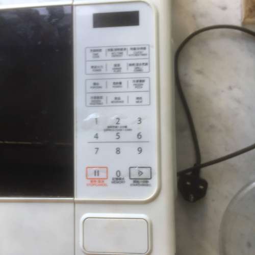 $100 [BROKEN/壞] TOSHIBA 東芝 MM2-EM20PC 輕觸式微波爐 (20公升) (不能加熱, 可以...