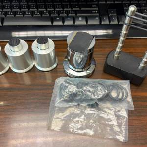 磁浮機座3個，Hifi線座2個