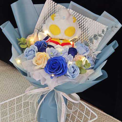 睇下文、直接留言需要日期📆 獨家原創&middot;專業花藝師用心製作✨Banpresto 超人奧特曼...