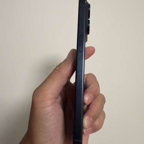 iPhone 15Pro Max 512gb,港行雙卡，電池健康度98，apple換新電，所有原裝，可以放心...