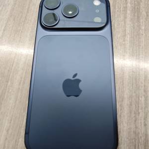iPhone 17 pro 256gb deep blue