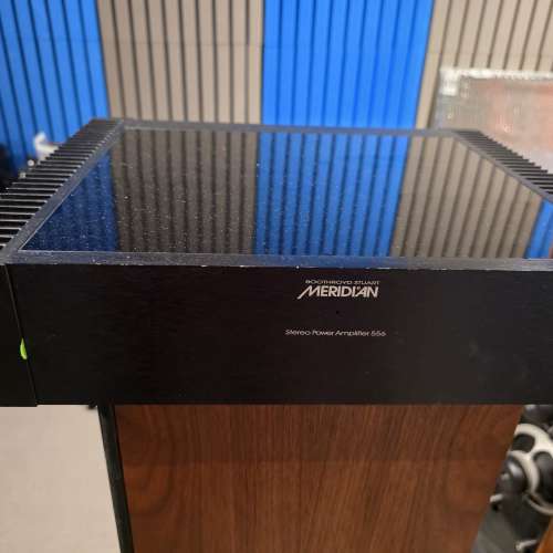 Meridian 556 後級