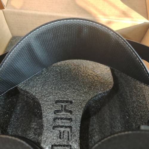HIFIMAN Arya Stealth Magnets 平板振膜耳機