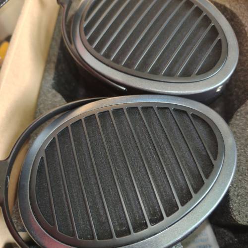 HIFIMAN Arya Stealth Magnets 平板振膜耳機