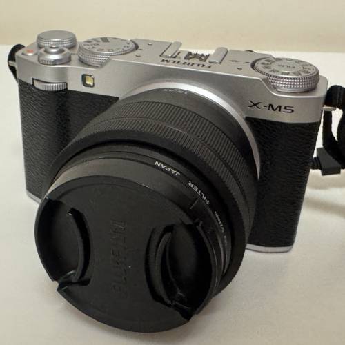 Fujifilm X-M5 silver with 15-45mm lens