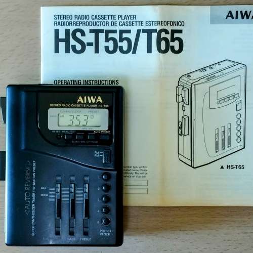 AIWA HS-T55 walkman radio cassette player  隨身收音卡式機 .... !!