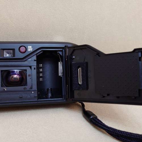 Ricoh FZ-70 新淨麗確 理光 菲林相機 35-70mm 菲林機 跳燈閃燈 自動開合鏡頭蓋 Poi...