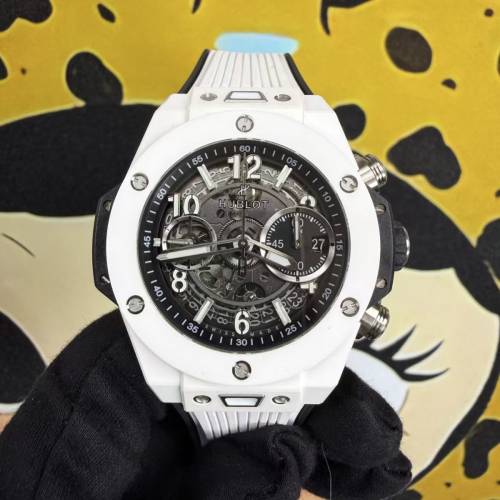 HUBLOT 宇舶 Big Bang 大爆炸 白陶瓷鏤空計時型號：411.JX.1170.RX