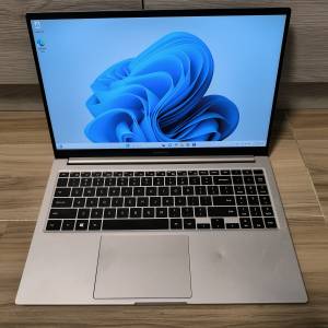 Samsung galaxy book 15 (15.6"FHD/win11/intel 1135G7/16g ram/intel 512gb ssd m.2)