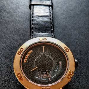 9成新名廠 MOVADO BOLD特式設計GMT 双時區金色男装腕錶