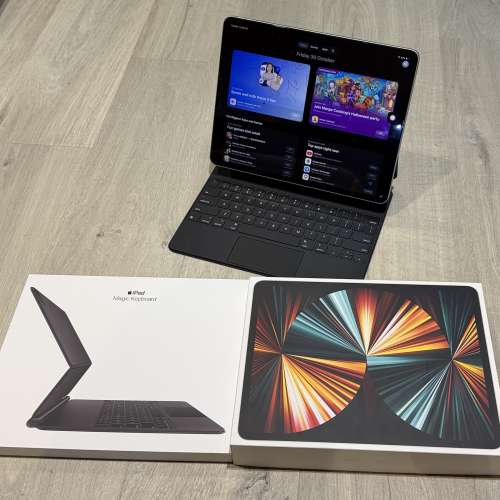 iPad Pro 5th Gen. 12.9. WiFi 256GB Space Gray + Magic Keyboard
