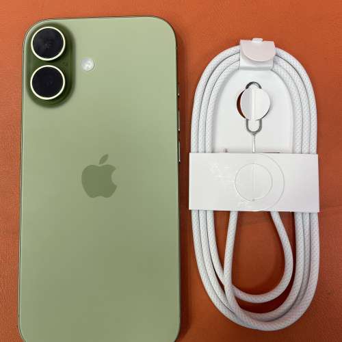 iPhone 17 256GB 綠色 香港行貨 蘋果保養到2027年3月18日 電池100% 有配件 自用首選...