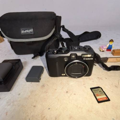 Canon PowerShot G9✨ 數碼相機連相機袋充電器 两个电池一个🍀闪迪extremex 16gb记忆...