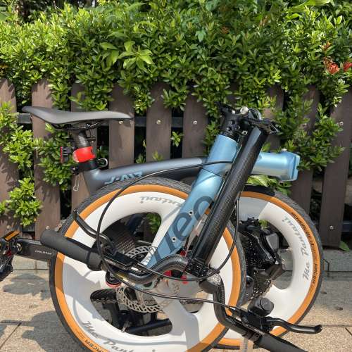 墨灰煙藍色 2026 新款 JAVA NEO CB 佳沃 碳纖維 12速電變 油剎桶軸 16吋349 碳纖維...