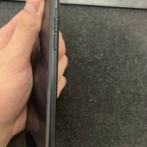 港版iPhone SE3 黑色 128GB 電池100%