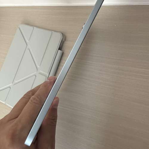 iPad mini a17pro 256gb,備機少會用，電池健康度96，完美冇花，所有正常！不議價！