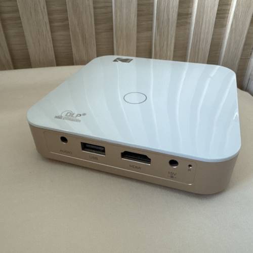 KODAK LUMA 350 portable smart projector 流動小型投影機
