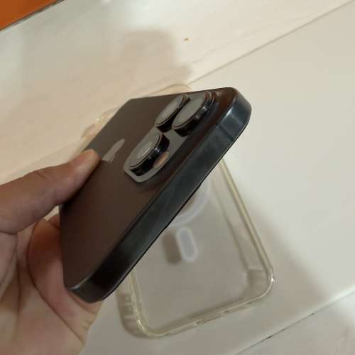 iPhone 15pro max512gb,黑色鈦金屬，港行，apple 換原廠電，滿血復活，電池健康度100...