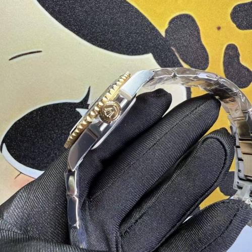 Rolex 勞力士 Submariner Date 間金黑水鬼 m126613LN