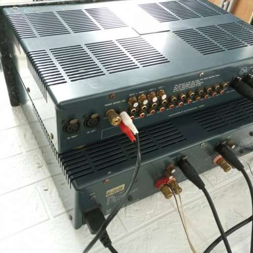 挪威音響品牌 Electrocompaniet（音樂倍載） 的經典 EC-3 限量版前級擴大機（上方...