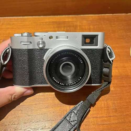 富士X100VI 相機 成色99新無磕碰劃痕跡進水等暗病包裝齊全。 送個卡色uv鏡。行貨機 ...