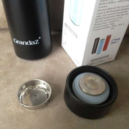 GRANDAZ Smart Stainless Steel Temperature Measuring Vacuum Flask 480ml BLACK NEW