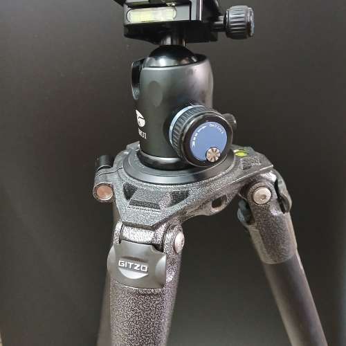 Gitzo GT3532LS  manfrotto 054