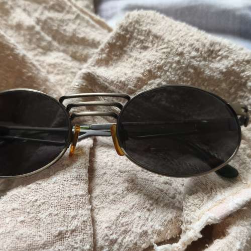 Armani 太陽眼鏡