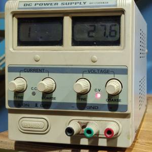 穩壓器30V 3A