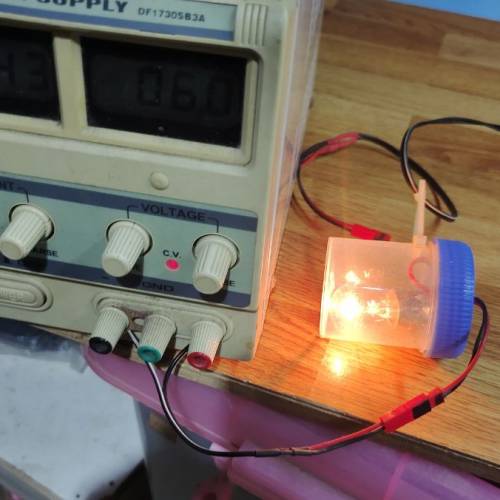 穩壓器30V 3A