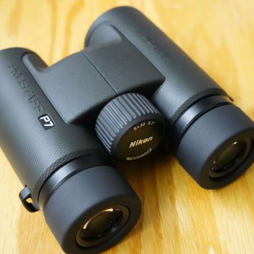 Nikon PROSTAFF P7 8X30 黑色雙筒望遠鏡 觀鳥徒步旅行睇演唱會有用
